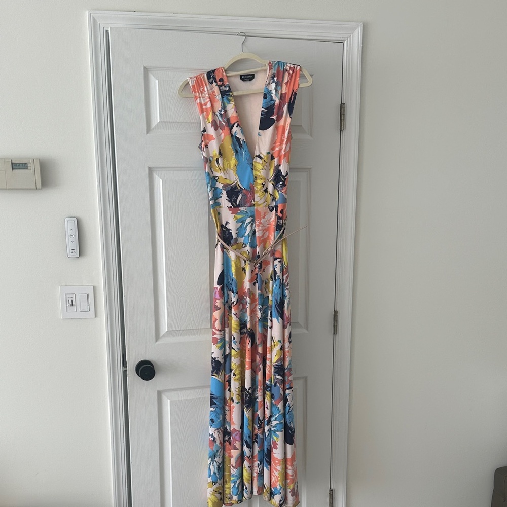 Bebe Vibrant Floral Maxi Dress